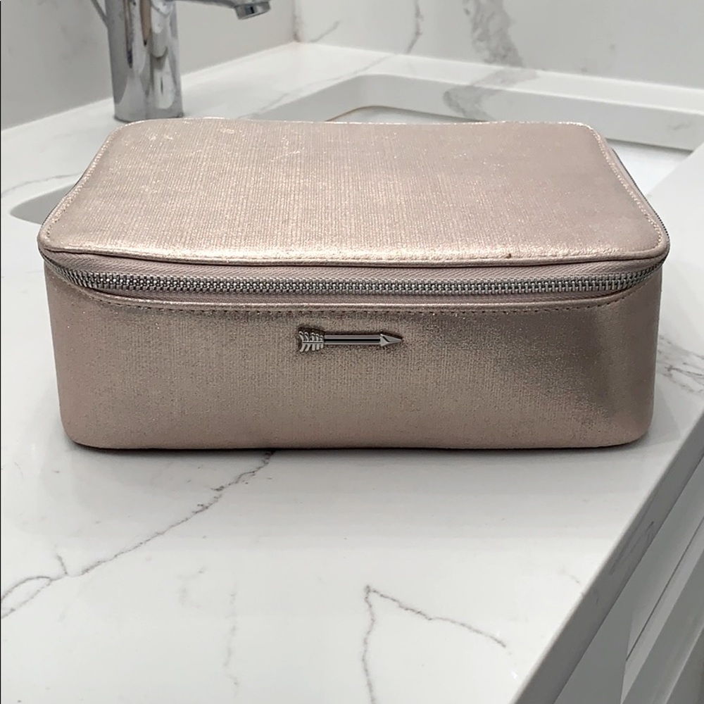 Stella & Dot Champagne Gold Jewelry Traveling Case